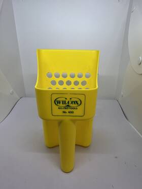 Garrett 092145505397 Hard Plastic Sand Scoop Beach Metal Detecting