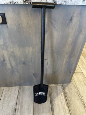 Garrett Gd954732 Metal Detector Razor Shovel T-shovel 36 Inch Tall Used Good Shape