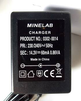 Minelab 0302-0014 Oem Nicad Battery Charger Three Flat Prongs Europe And More 230/240v New