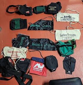 9999-0076 Minelab Lot Of Metal Detector Promotional Drawstring Bags. Kellyco Whites