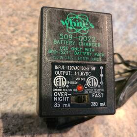 Whites 509-0024 Metal Detector Xlt Fast Trickle Charger 802-5211 Battery 509-0022 C8